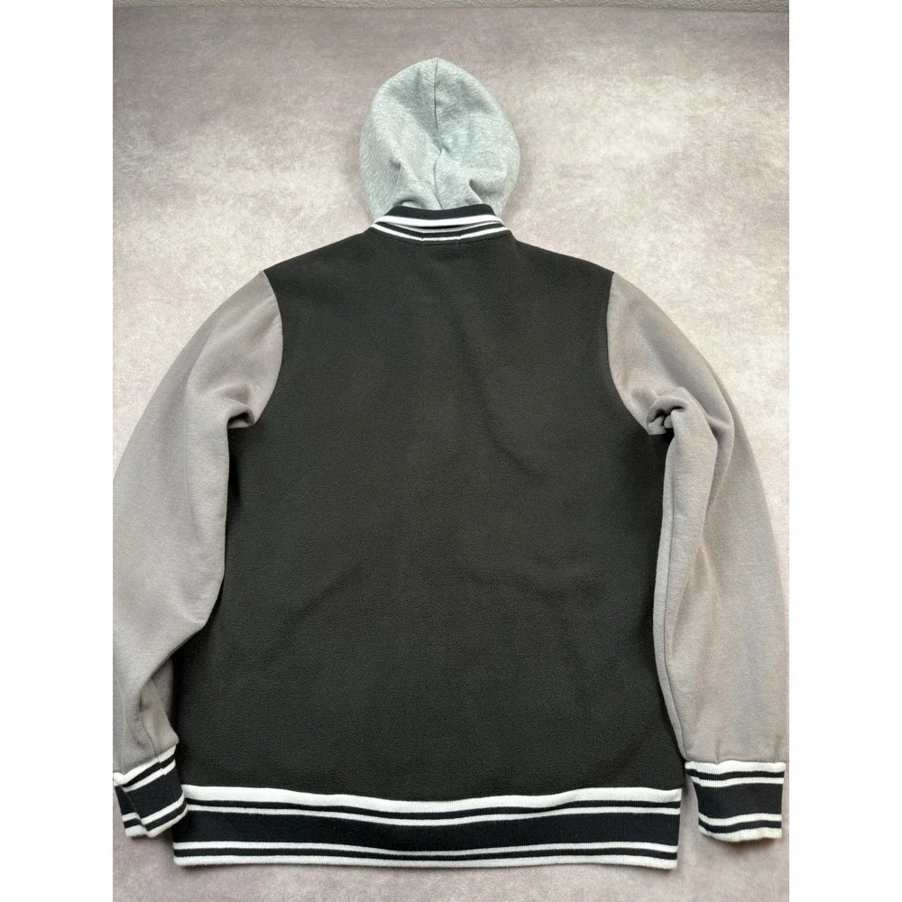NWT True Religion Men M Varsity Fleece Hood Jacket‎ Black Gray Horseshoe Snap